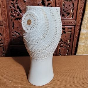 Michaela Frey for AK Kaiser Mid Century OP Art Bisque Vase with Gold Accent 603